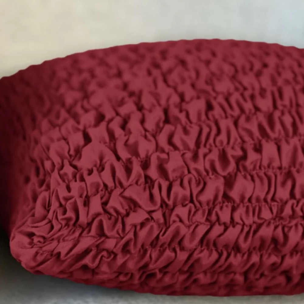 Gorgeous Italian made couch cover. Go to Mamma Mia covers and say no more. - Picture 5 of 5